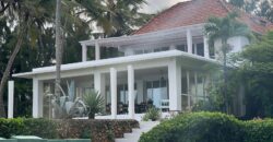 Luxurious 5-Bedroom Beachfront Villa in Malindi