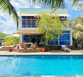 Luxury Beautiful Diani Beach Villa For Sale