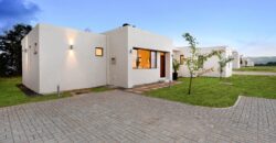 Luxury 3 bedroom Bungalows with Excelllent finishes near the beach