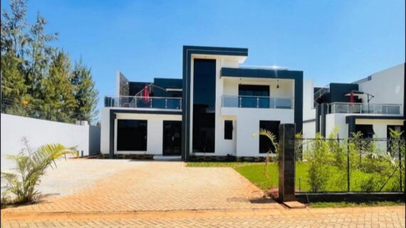 Luxury 5 bedroom Mansion With Excellent Finishes