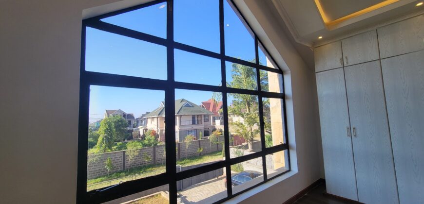 Elegant 4 bedroom All On suite House With Excellent Finishes