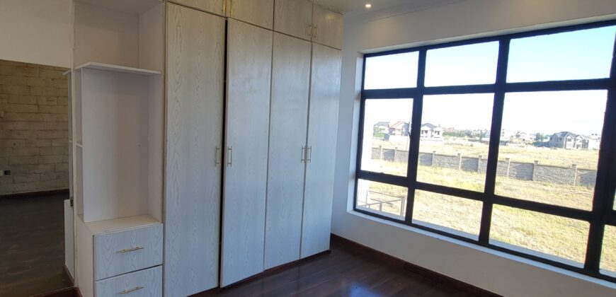 Elegant 4 bedroom All On suite House With Excellent Finishes