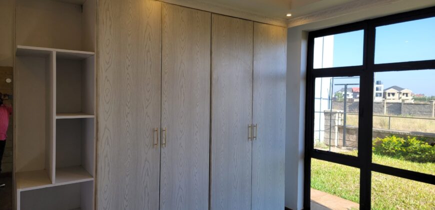 Elegant 4 bedroom All On suite House With Excellent Finishes
