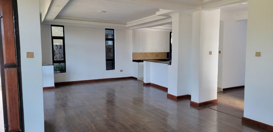 Elegant 4 bedroom All On suite House With Excellent Finishes