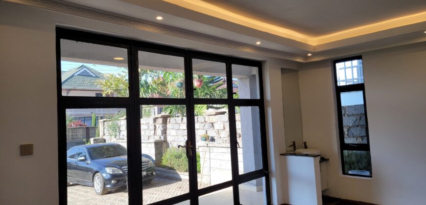 Elegant 4 bedroom All On suite House With Excellent Finishes