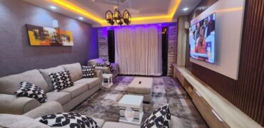 Luxury Spacious 3 bedroom Apartment Facing The Sea