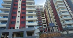 Luxury Spacious 3 bedroom Apartment Facing The Sea
