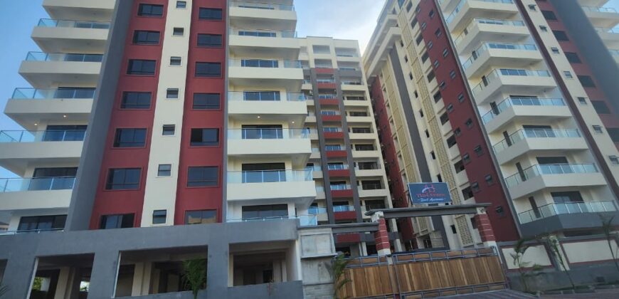 Luxury Spacious 3 bedroom Apartment Facing The Sea