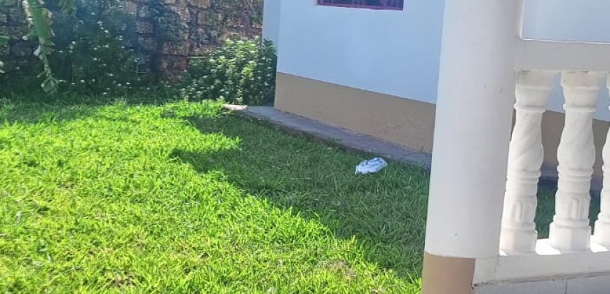 3 bedroom House With Swimming Pool