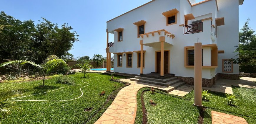 Modern Luxurious 3 bedroom House in Diani – Kenya