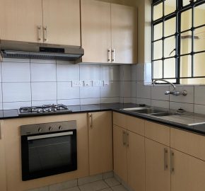 Tastefully finished 2 bedroom all En-suite Apartment