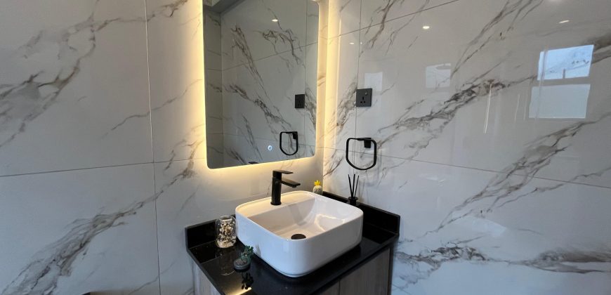 Luxury Duplexes and Apartments