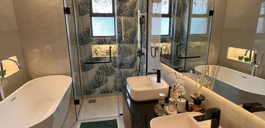 Luxury Duplexes and Apartments