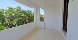Exquisite 4 bedroom All Ensuite House with a Swimming Pool