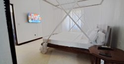Exquisite 4 bedroom All Ensuite House with a Swimming Pool