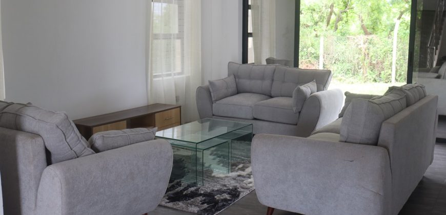Modern Beautiful 4 bedroom Homes Near The Sea