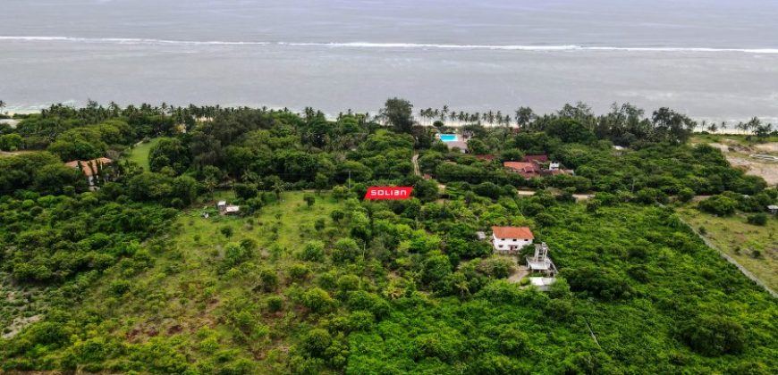 Modern Beautiful 4 bedroom Homes Near The Sea
