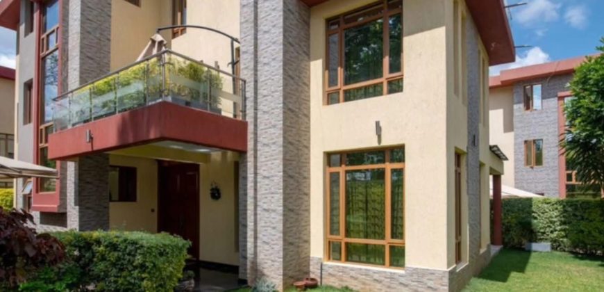 5 Bedroom Plus Dsq Townhouse
