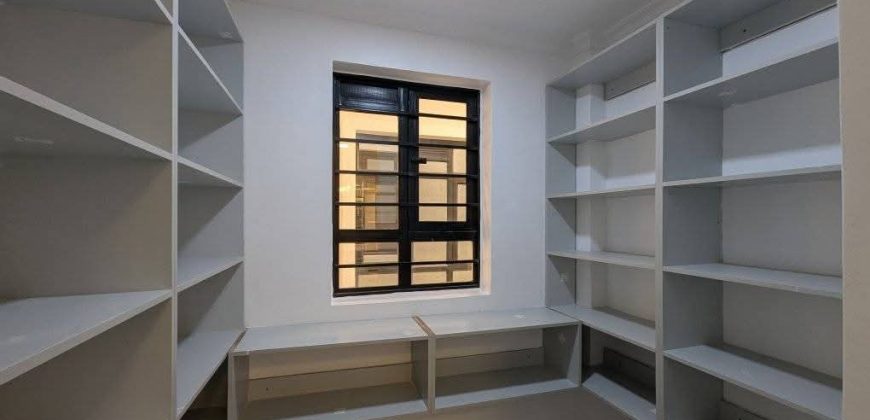 Brand New Ultra Modern 4 Bedroom House