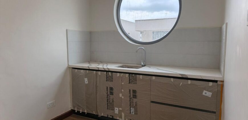 Luxurious Modern 6 Bedroom All En-suite Villas