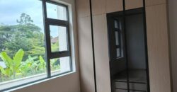 Luxurious Modern 6 Bedroom All En-suite Villas