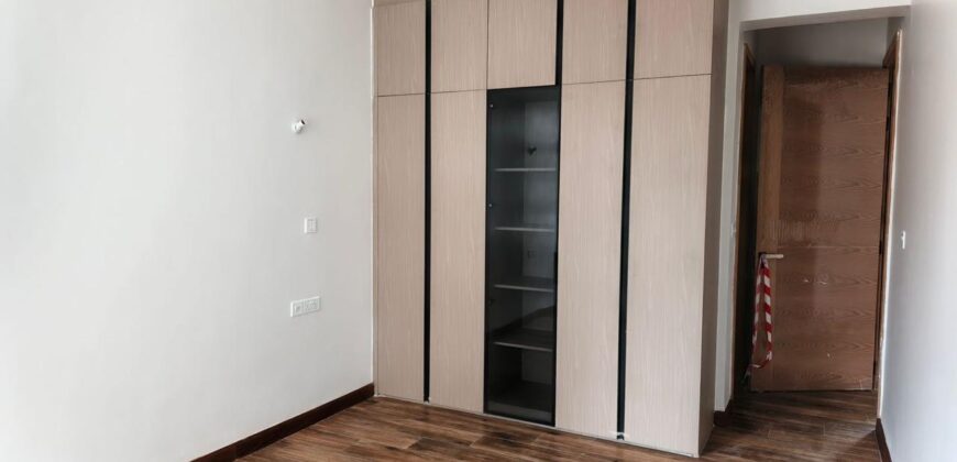 Luxurious Modern 6 Bedroom All En-suite Villas