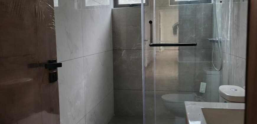 Luxurious Modern 6 Bedroom All En-suite Villas