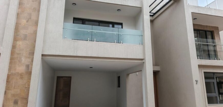 New Ready to Move in Luxury Villa in Lavington