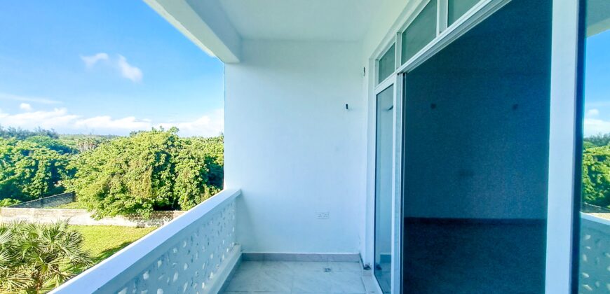 Beatiful 3 Bedroom Penthouse facing the beach in Malindi