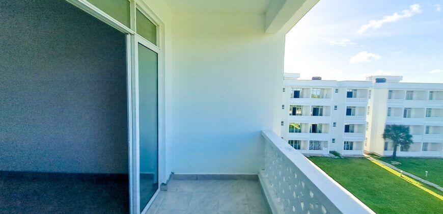 Beatiful 3 Bedroom Penthouse facing the beach in Malindi
