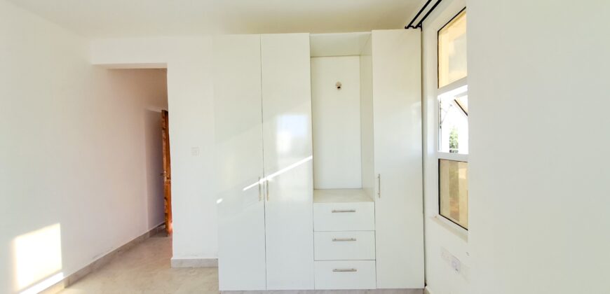 Beatiful 3 Bedroom Penthouse facing the beach in Malindi