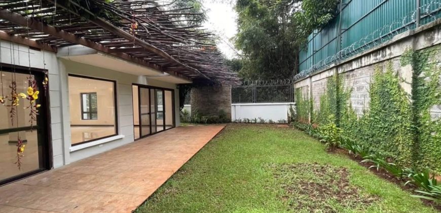 Timeless Elegant 4 Bedroom Town House