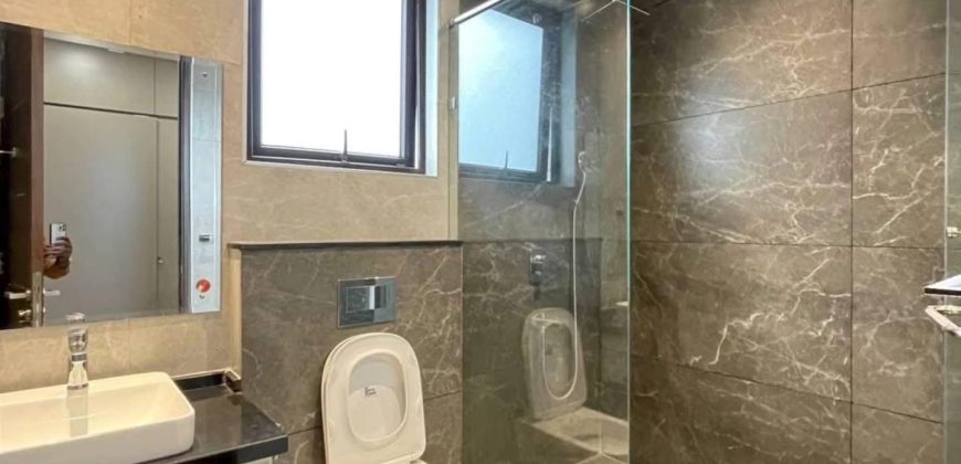 Timeless Elegant 4 Bedroom Town House