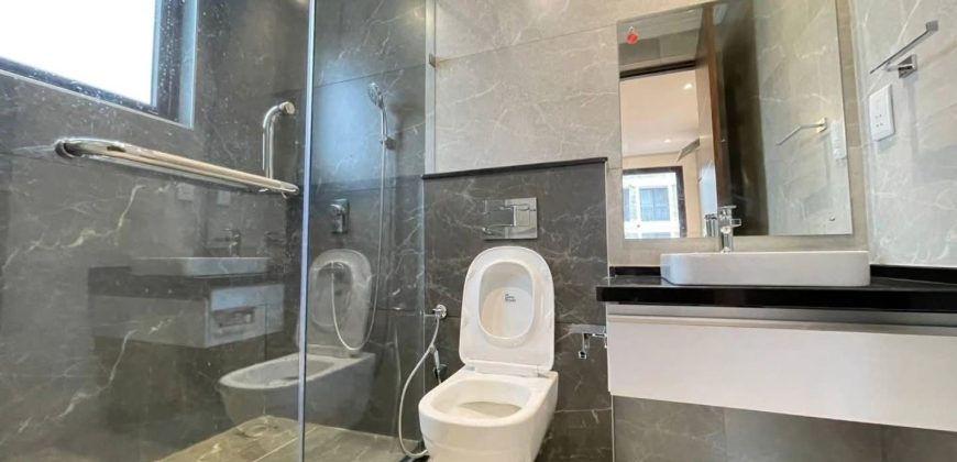 Timeless Elegant 4 Bedroom Town House