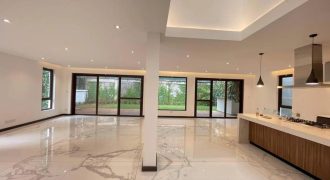 Timeless Elegant 4 Bedroom Town House