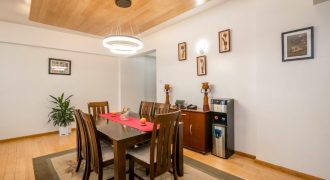 Elegant Spacious all on suite 4 Bedroom Apartment