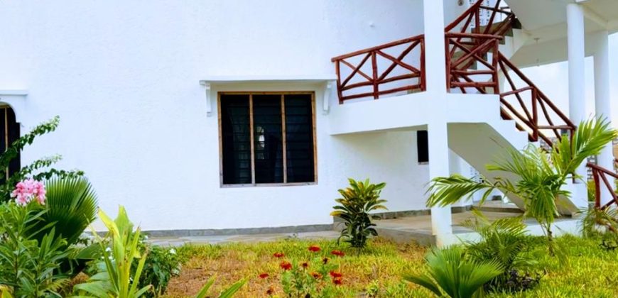 Fully Furnished Villa Near The Beach Malindi