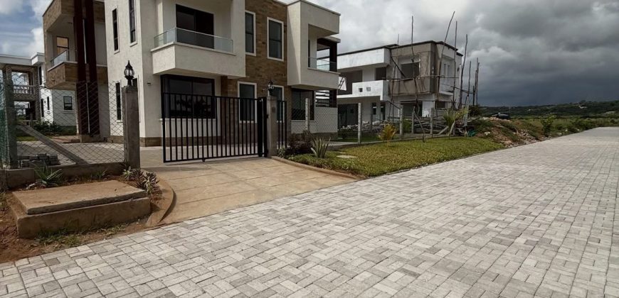 Beautiful Serviced Gated Community Plots
