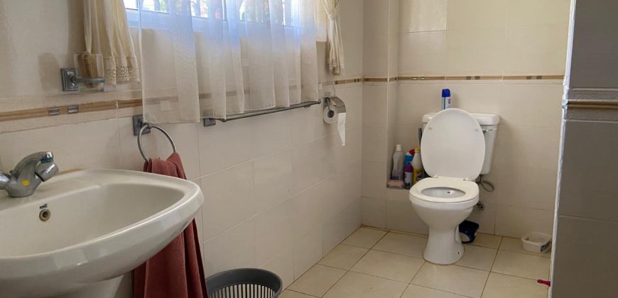 Stunning 3 Bedroom 1st row Beach Villa For Sale