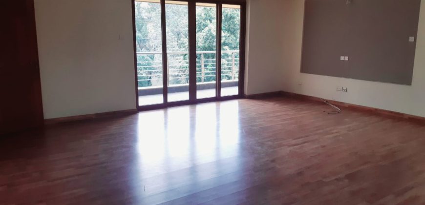 Sturning Spacious Ready Apartment in Westlands For Sale