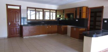 Sturning Spacious Ready Apartment in Westlands For Sale