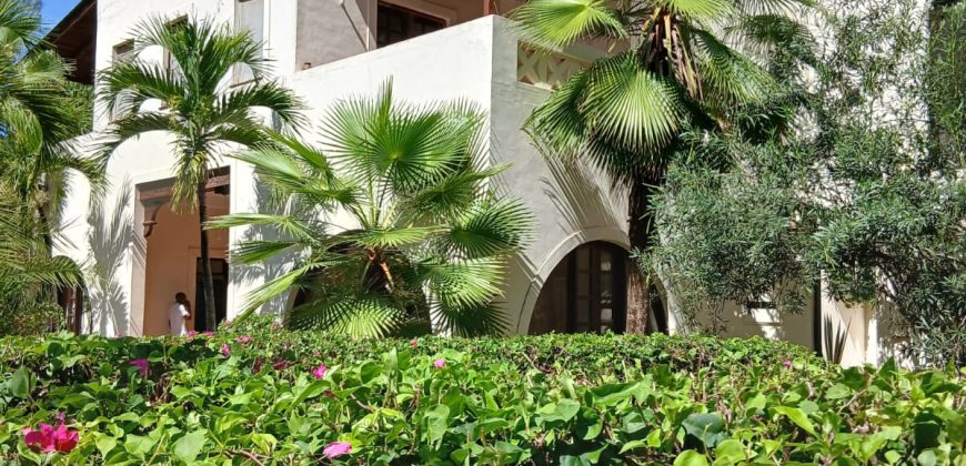 Beautiful Furnished 3 Bedroom Home Near the Beach for sale