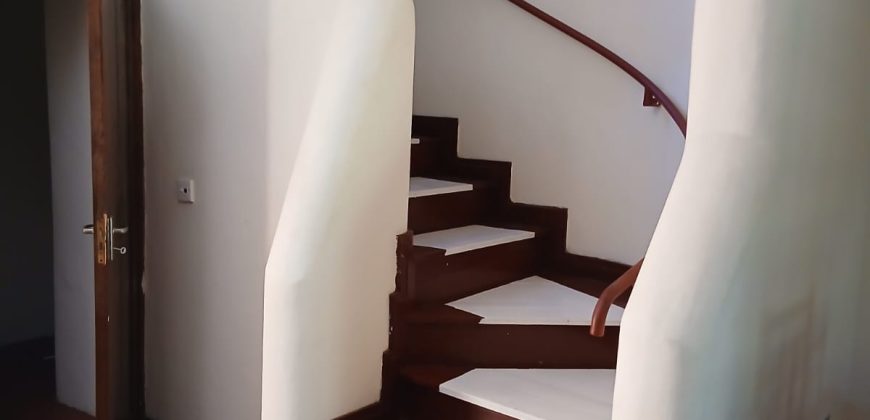 Beautiful Furnished 3 Bedroom Home Near the Beach for sale