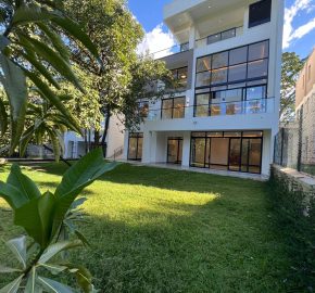 Exceptional 6 Bedroom Villa For Sale in Westlands Nairobi