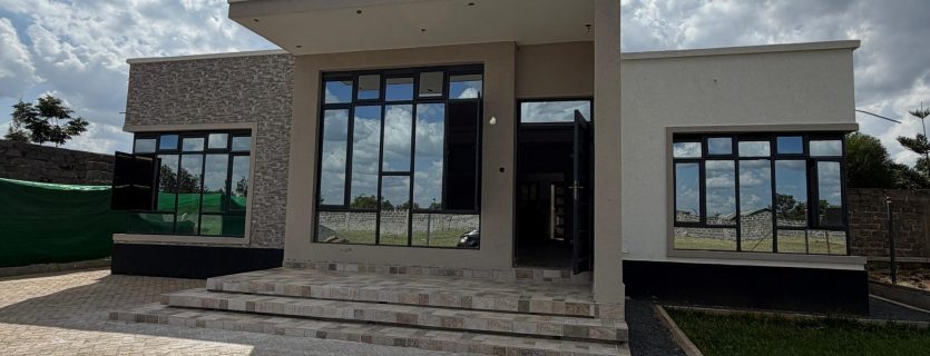 Modern Contemporary 3 Bedroom Bungalows