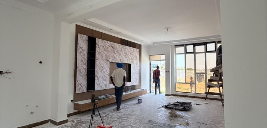 Luxury Modern 4 Bedroom Townhouse with SQ