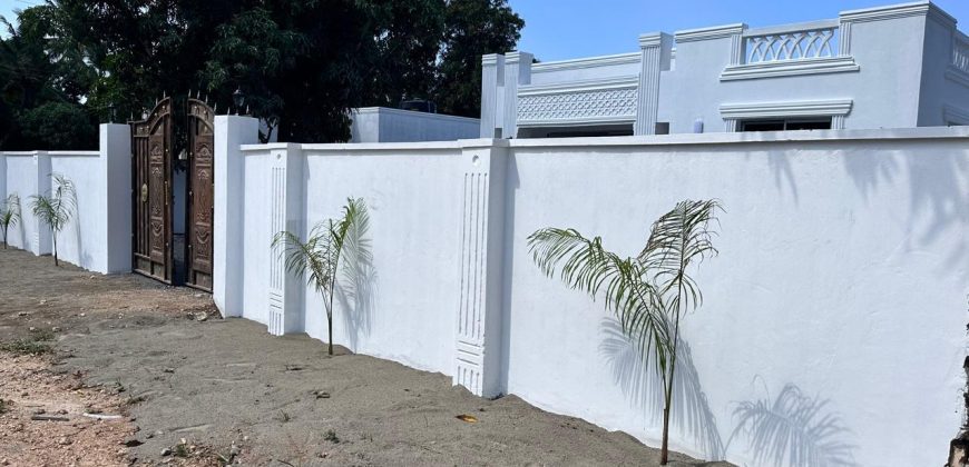 Modern Flat Roof Bungalow For sale in Kilifi