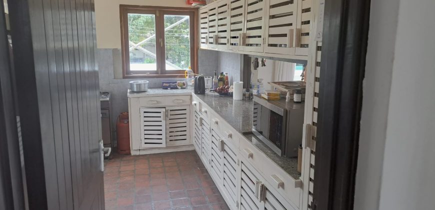 Luxury 5 bedroom House First Row – Diani Beach