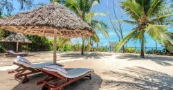 Spacious 5 bedroom with direct Ocean access